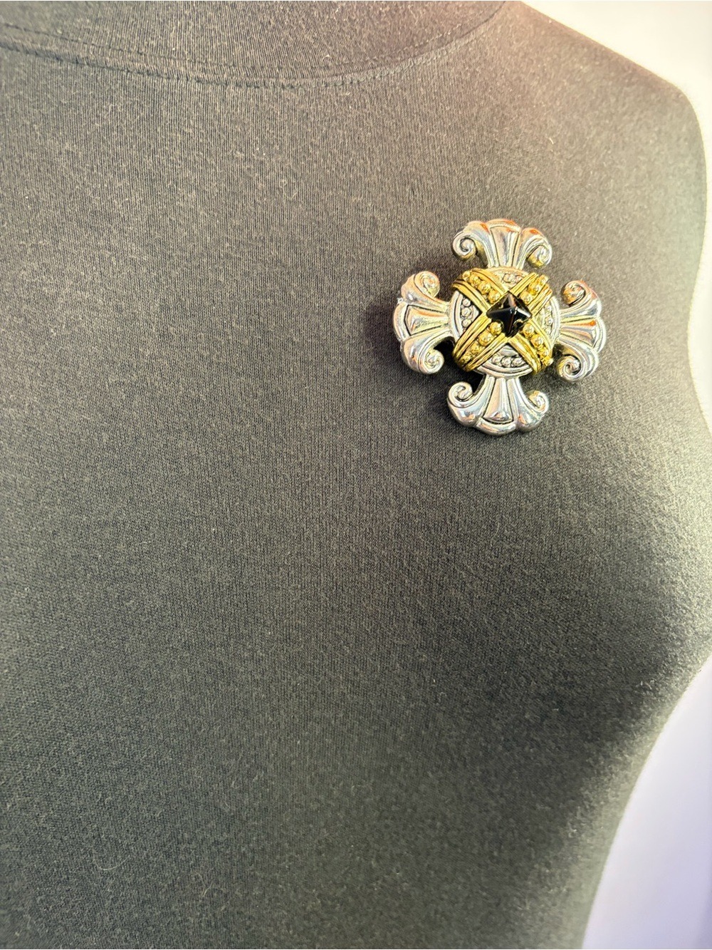 Vintage Premiere Designs Maltese Cross Brooch - Picture 5 of 5